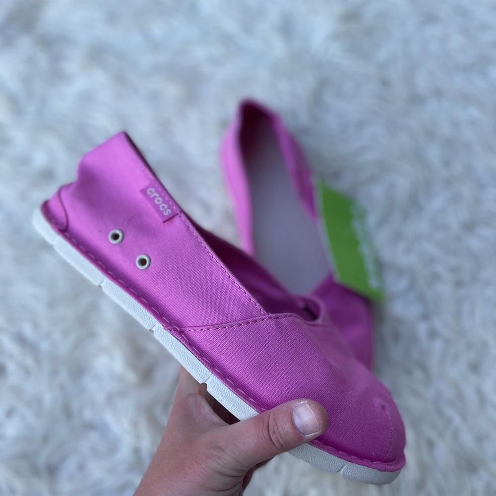 CROCS Shoes - Picture 3 of 5